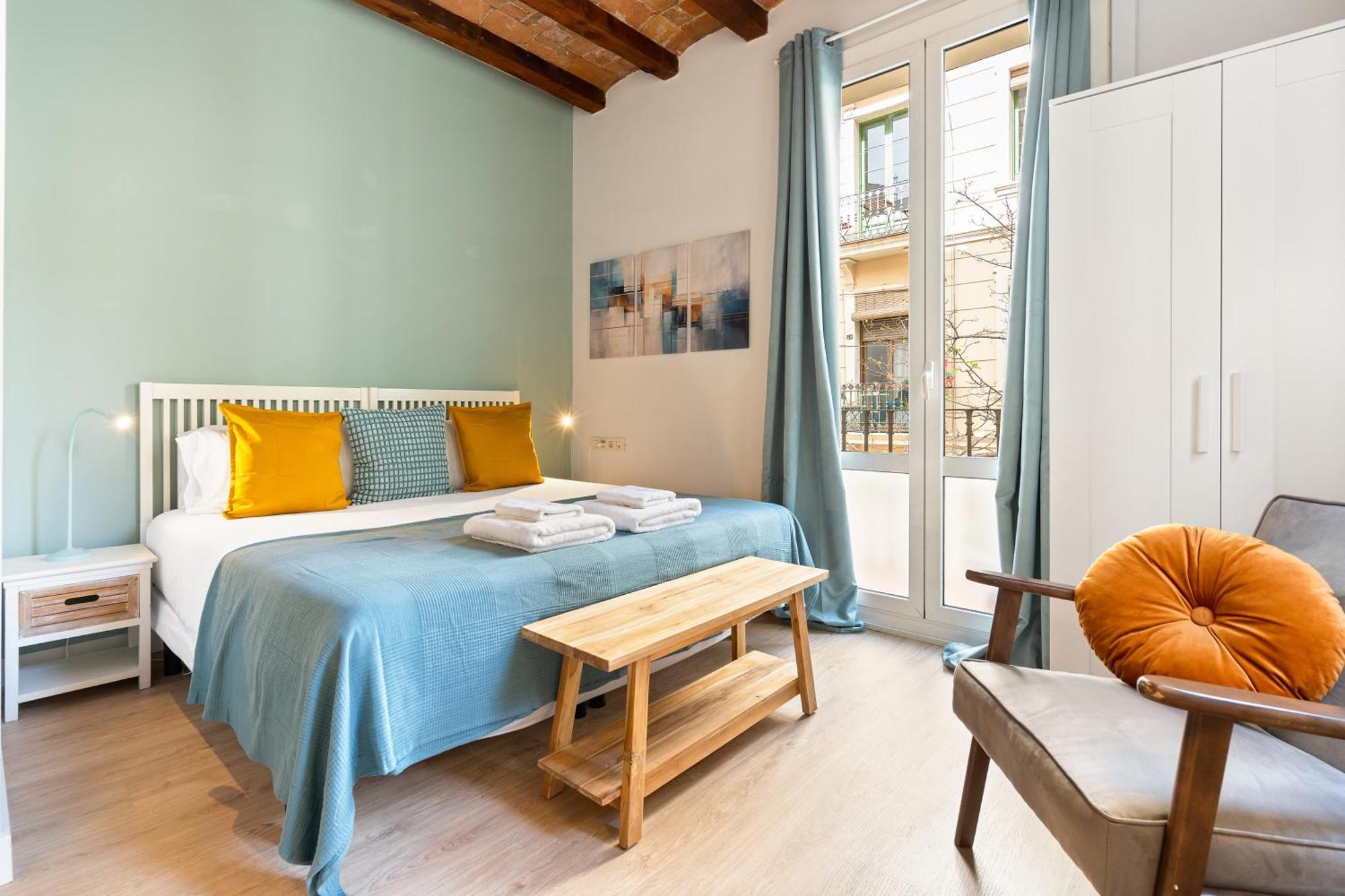 Lodging Apartments Beach Studio 11 Барселона Экстерьер фото