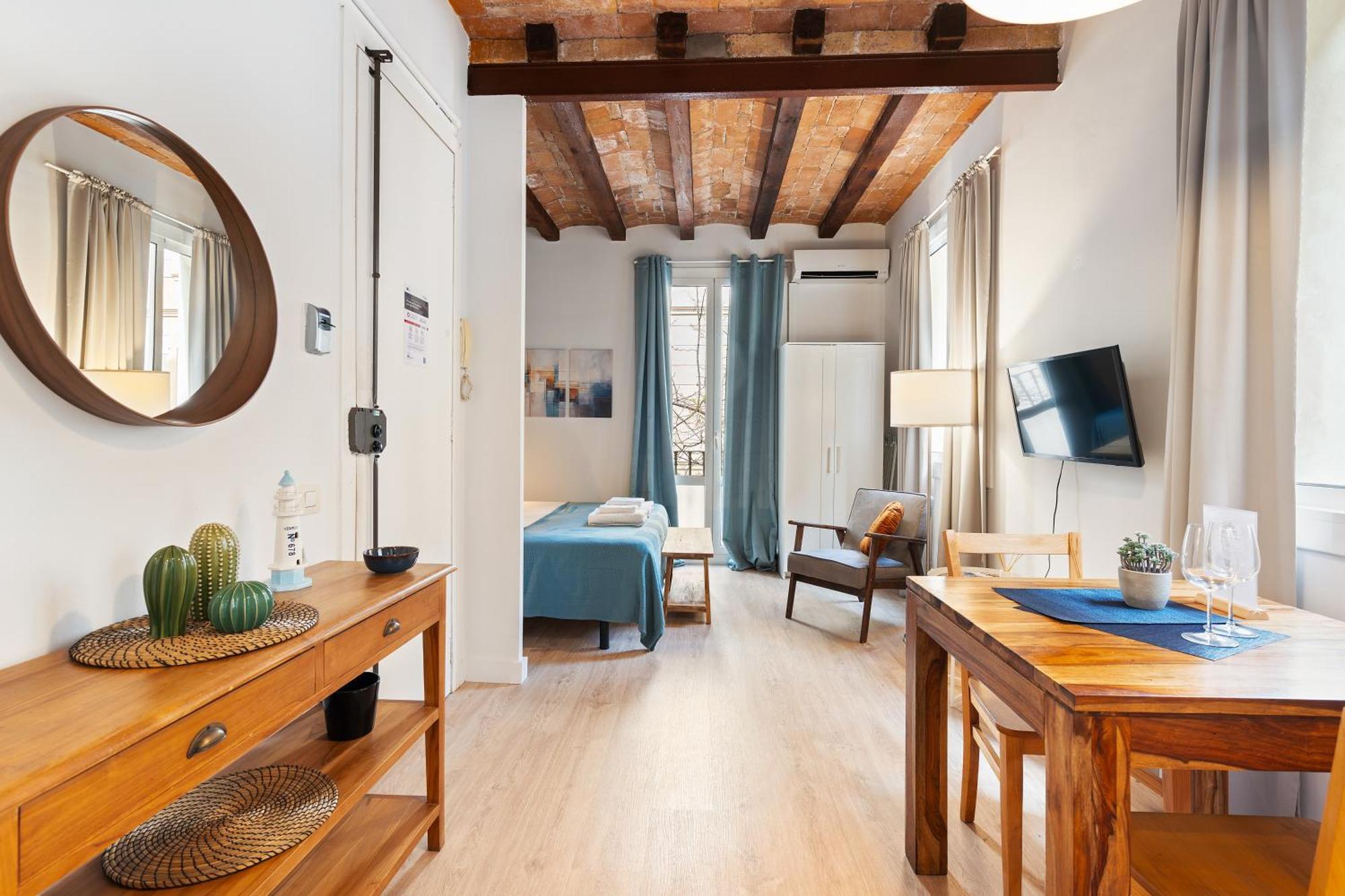 Lodging Apartments Beach Studio 11 Барселона Экстерьер фото